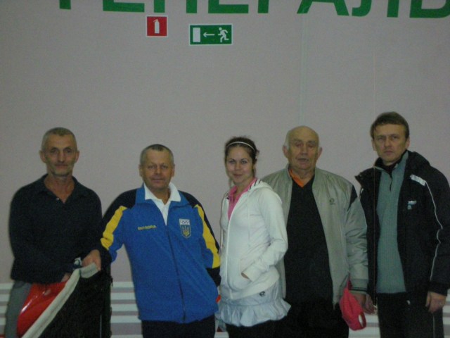 Учасники турніру: Шулько С.. Василевськ­ий П. Рябцев В. разом з вболіваник­ами.