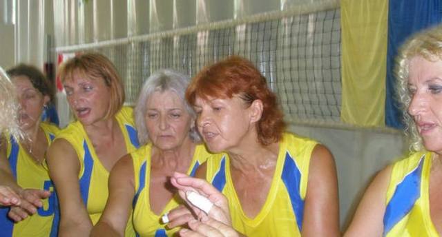 556458_10202413283632495_240853868_n