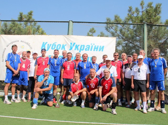 Переможці у номінації 55+ команди КПМА «Київ», «Ракета» (Дніпропетровськ) та Хмельницький