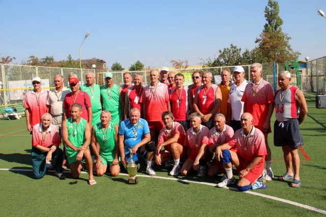 Переможці у номінації 60+ команди Запоріжжя, «Зв»язківець» (Київ) та Полтави