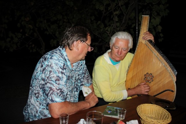 Команда «Зв»язківець» (Київ) на вечірньому відпочинку