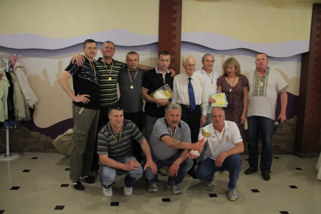 23 1 місце команда Галичина Чернівці