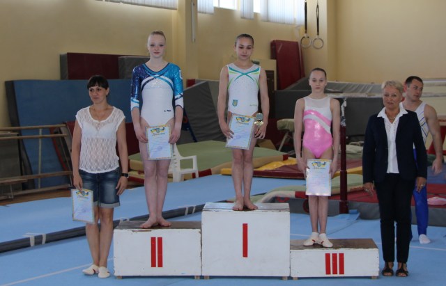 Любовь Росихина нагородила переможців турніру 